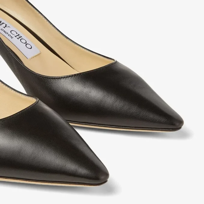 Zapatos de salón Romy 60 de piel de cabritilla negra con punta afilada