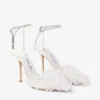 Zapatos de salón Saeda 100 de malla marfil con bordado de pétalos