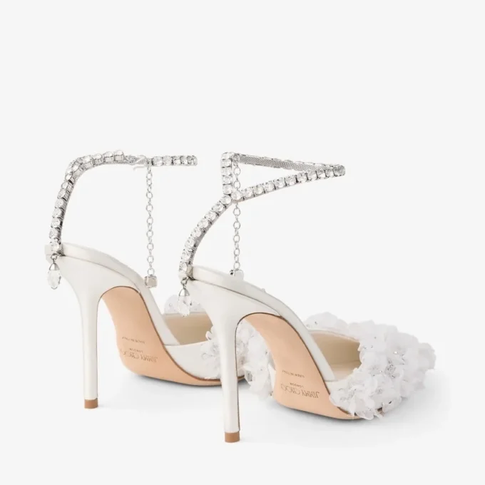 Zapatos de salón Saeda 100 de malla marfil con bordado de pétalos