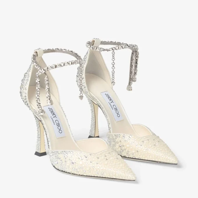 Zapatos de salón Stevie 100 de satén marfil con cristales Zapatos de salón Stevie 100 de satén marfil con cristales