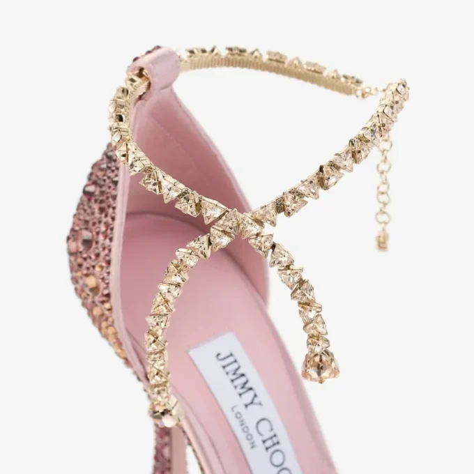 Zapatos de salón Stevie 100 de satén sedoso color rosa palo con cristales Zapatos de salón Stevie 100 de satén sedoso color rosa palo con cristales