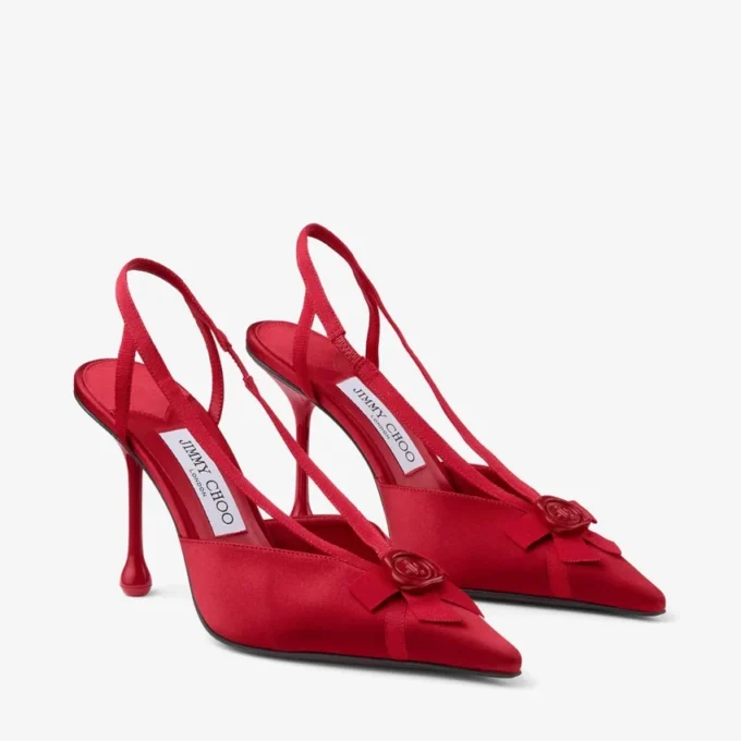 Zapatos de tacón Faya 95 en satén rojo rubí y grosgrain Zapatos de tacón Faya 95 en satén rojo rubí y grosgrain