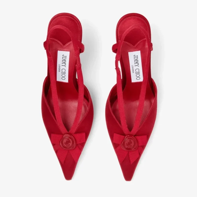 Zapatos de tacón Faya 95 en satén rojo rubí y grosgrain Zapatos de tacón Faya 95 en satén rojo rubí y grosgrain