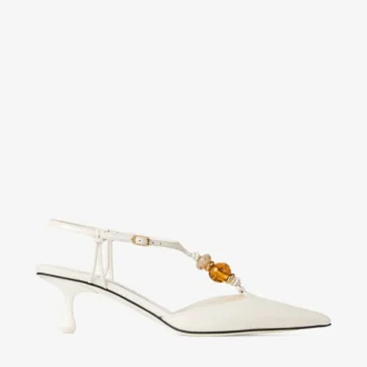 Zapatos de tacón Lauri 50 en color latte mixto de piel napa con abalorios